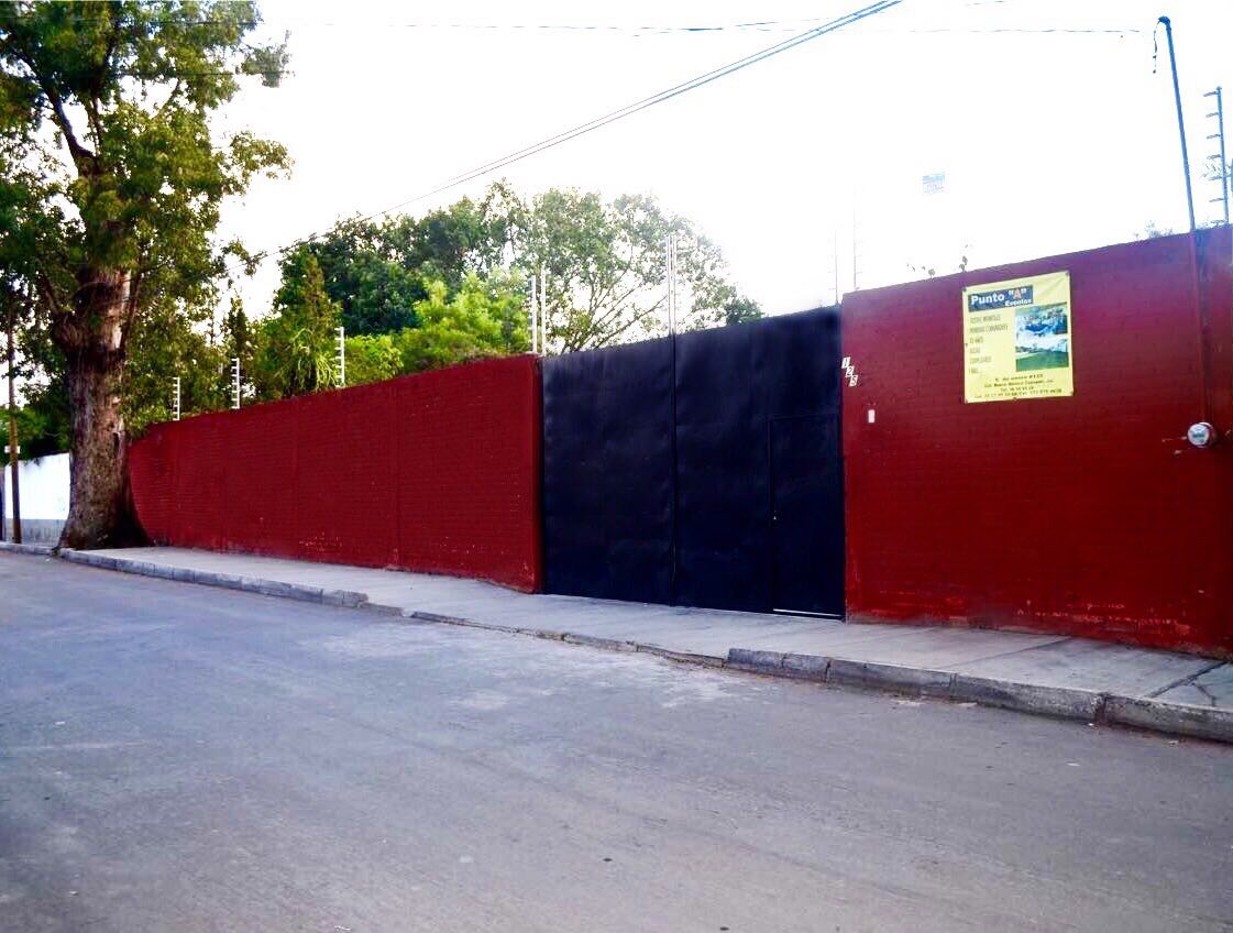 Entrada principal al salón de eventos